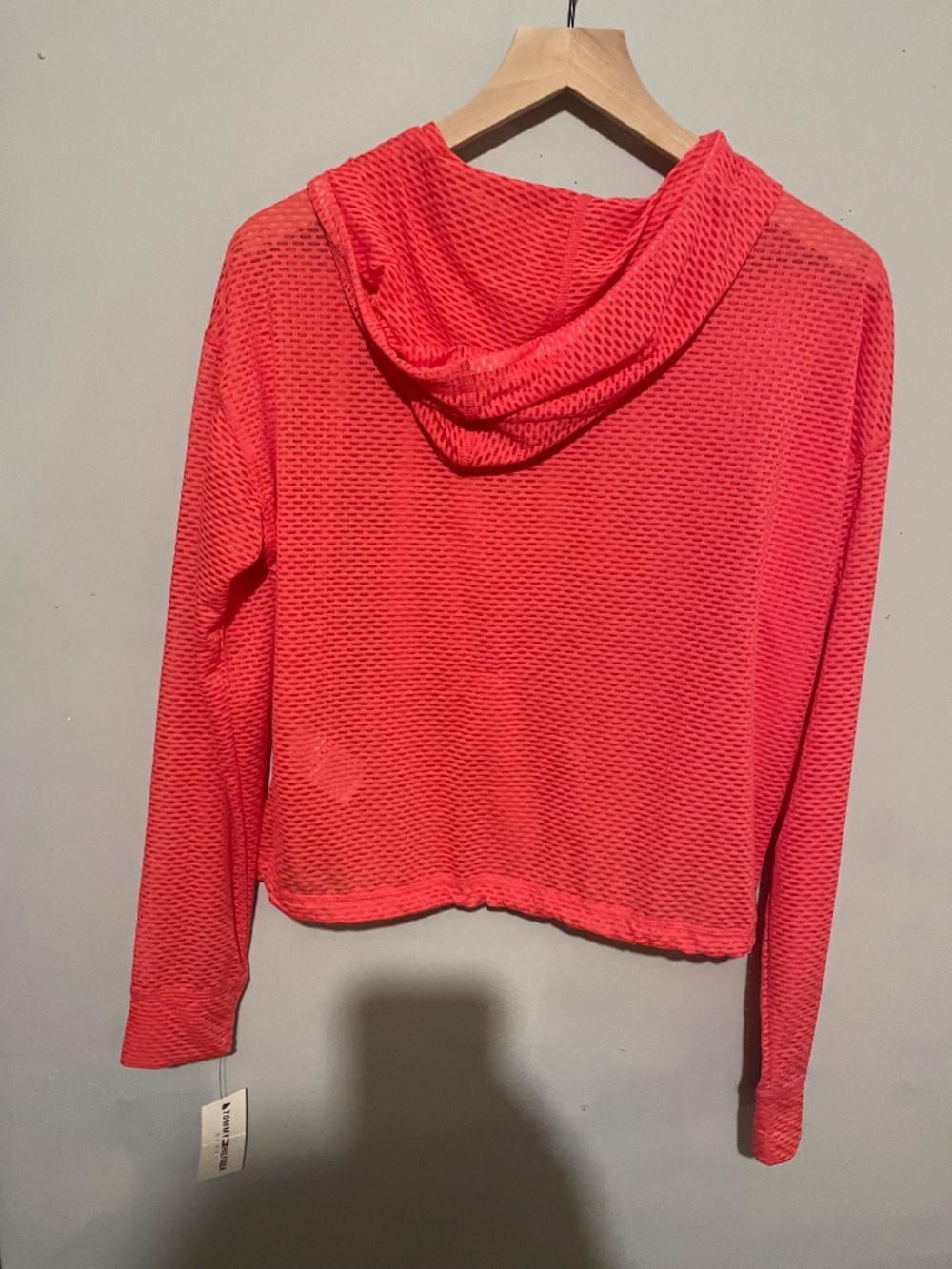 Tommy Hilfiger woman’s small melon mesh drawstring top with hood - Picture 2 of 4
